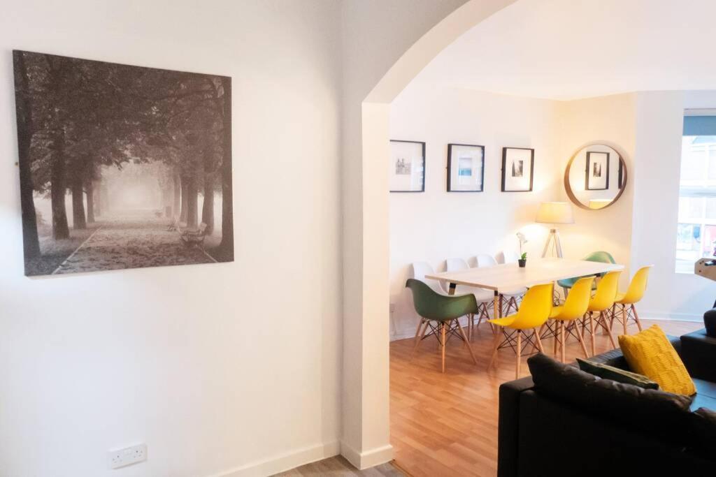 Apartment Up To 9 Close To Centre, Big Tv And Wifi Cardiff Dış mekan fotoğraf