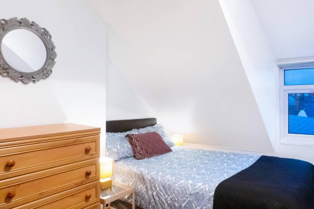Apartment Up To 9 Close To Centre, Big Tv And Wifi Cardiff Dış mekan fotoğraf